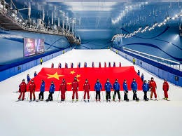 直播吧：广东男篮留下伯克是为给徐杰、胡明轩提供轮换人选